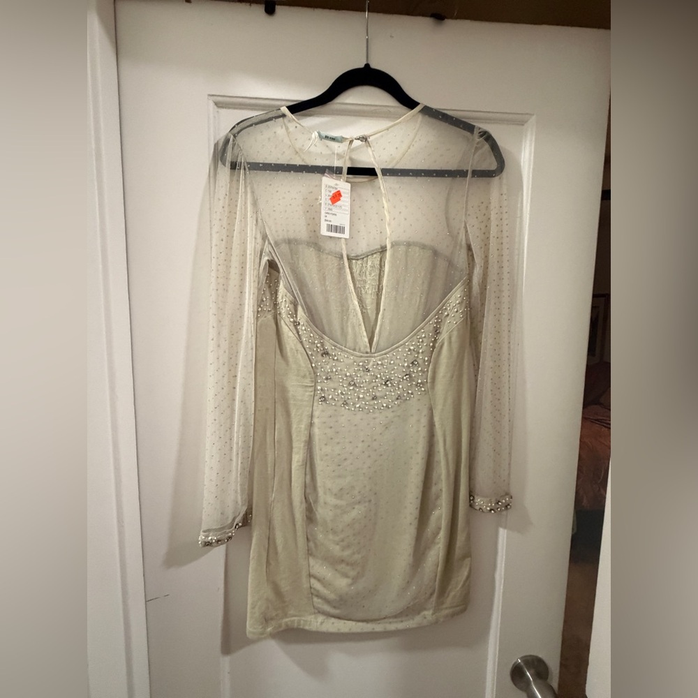 Kimchi Blue Cream Long Sleeve Embellished Dress Medium NWT $99